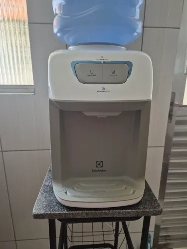 Gela água eletrolux