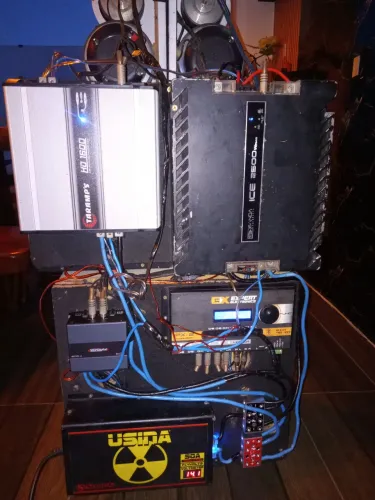 EQUIPAMENTO SOM AUTOMOTIVO JBL PROFISSIONAL