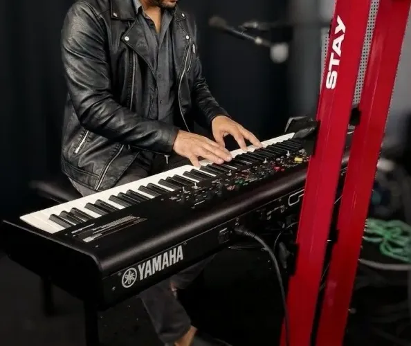 Teclado Stage Piano Yamaha CP88 88 Teclas