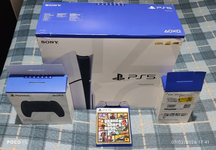 PlayStation 5 Slim mídia física