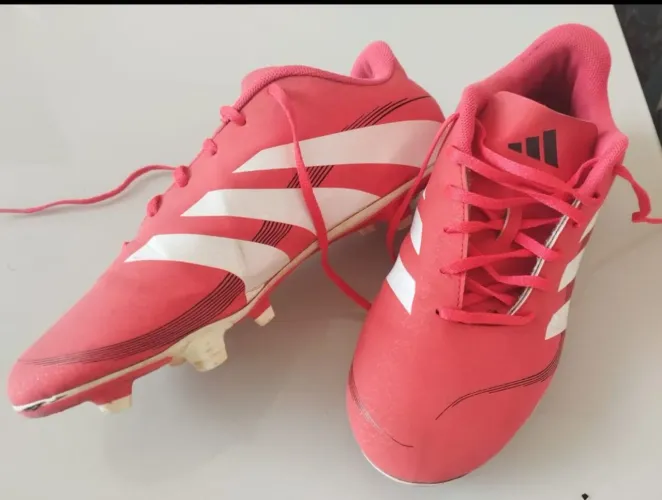 Chuteira Adidas Predator artilheiro n39