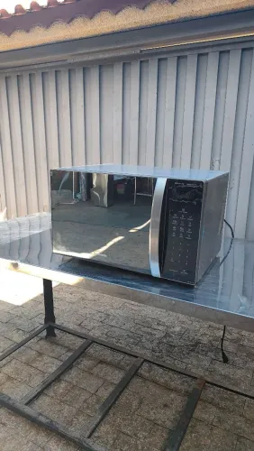 Forno microondas Panasonic