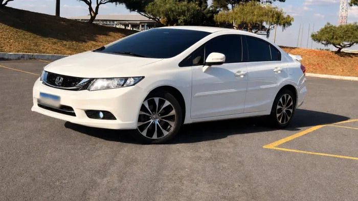 Honda Civic Sedan LXR 2.0 Flexone 16V Aut. 4P 2015
