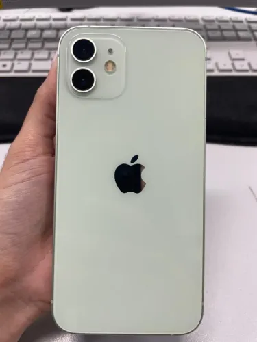 iPhone 12