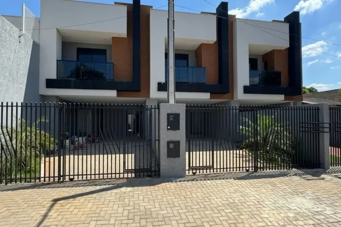 Sobrado a Venda Colônia Dona Luiza