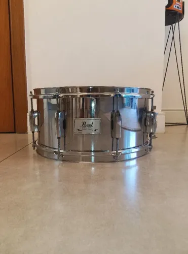 ## Caixa de bateria Pearl Export Steel Shell 14x6,5, anos 90, peles novas, excelente!!