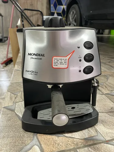 Máquina de café Mondial Premium