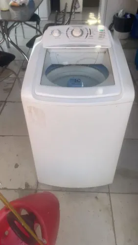 Máquina electrolux 10 quilos 