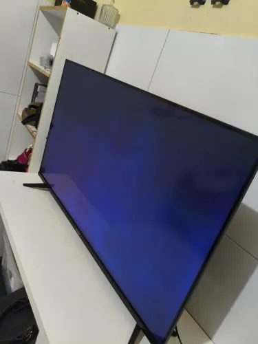 Tv 45 polegadas com defeito pra retirar peça 