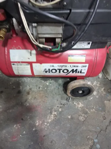 COMPRESSOR DE AR