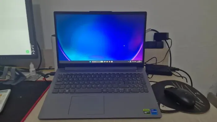 Lenovo LOQ - I7 12650HX, RTX 4050. 16GB RAM e 500GB ssd