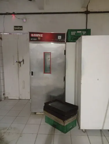 Vendo maquinário de Padaria. 