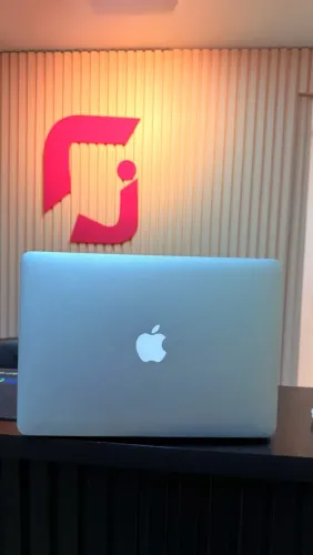 MacBook