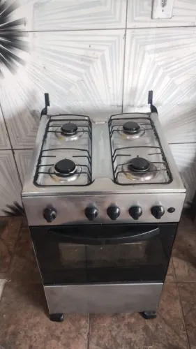 Vendo fogão semi novo