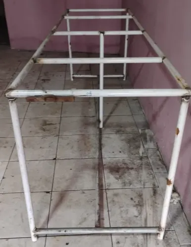 Bancada, ou Mesa Tubular super Reforçada-só para desapegar