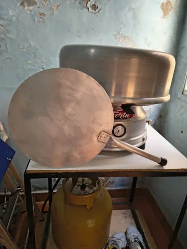 Forno para pizza e esfihas abertas forth a gás glp