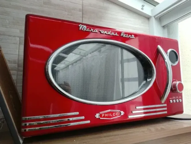 Micro-ondas Philco Retrô Vermelho 28L - Excelente Estado