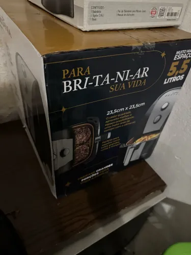 Vendo Fritadeira Elétrica Britânia Air Fryer BFR51 de 5,5 litros