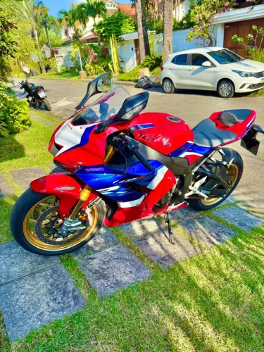 CBR 1000 RR-R - 2024