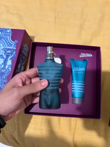 Perfume Jean Paul Gaultier Le Male EDT 75ml + Gel de banho 75ml