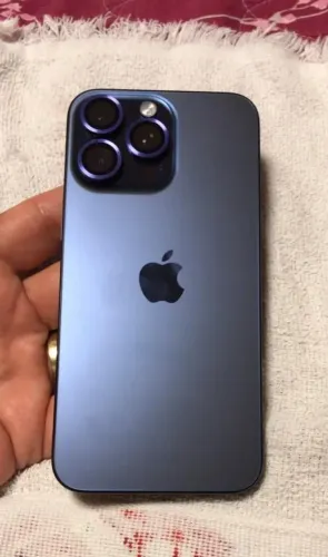 Celular iPhone 15 Pro Max 256GB bateria 85%