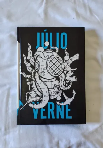 Livro Vinte Mil Léguas Submarinas (Julio Verne) - Editora Princips