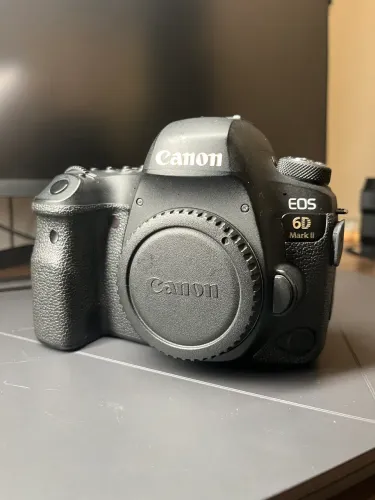Canon 6D Mark 2 (somente corpo)