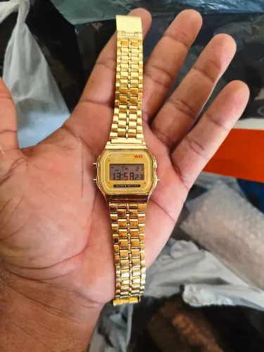 Relógio Digital Casio Unissex Esportivo Retrô Vintage Dourado (Com Alarme e Cronômetro)