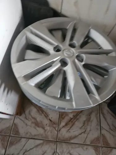 Roda nissan