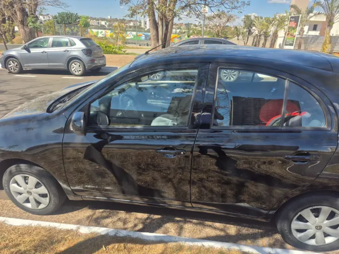 Nissan March S 1.0 16V Flex Fuel 5P 2014