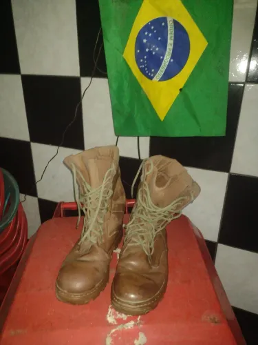 COTURNO MARROM 100 REAIS 