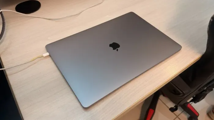 MacBook Pro 16? A2141 | Core i7 | 16GB RAM | 512GB SSD | Excelente Estado