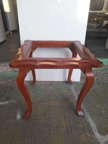 Mesa de centro com vidro