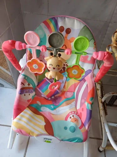Cadeira de balanço infantil