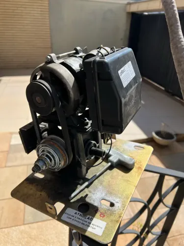 MOTOR DE PORTÃO PECCININ 1/4 CV - 220V - FUNCIONANDO PERFEITAMENTE
