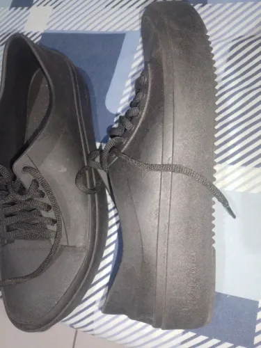 Tenis