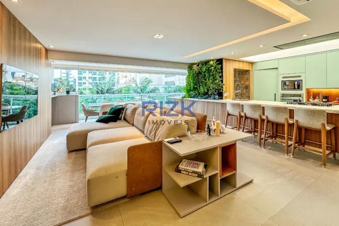 Apartamento a venda na Aclimação com 106 m2