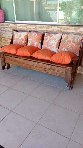 Vende se um baco mesa valor 1000 reais