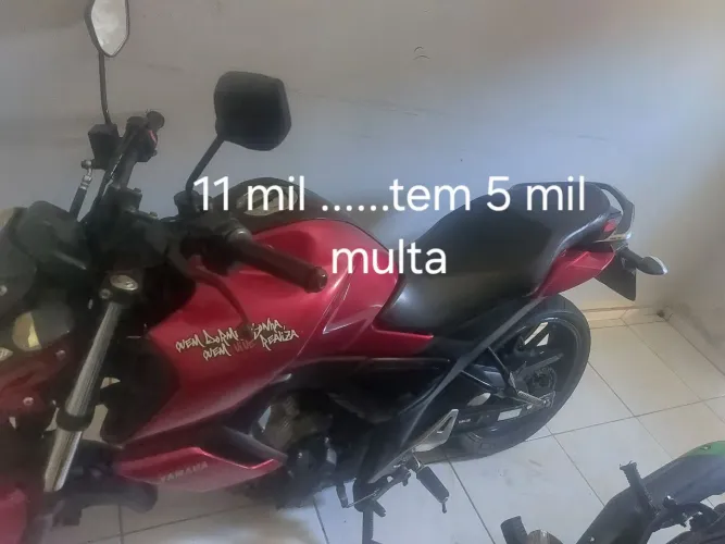 Moto fazer fz15 24