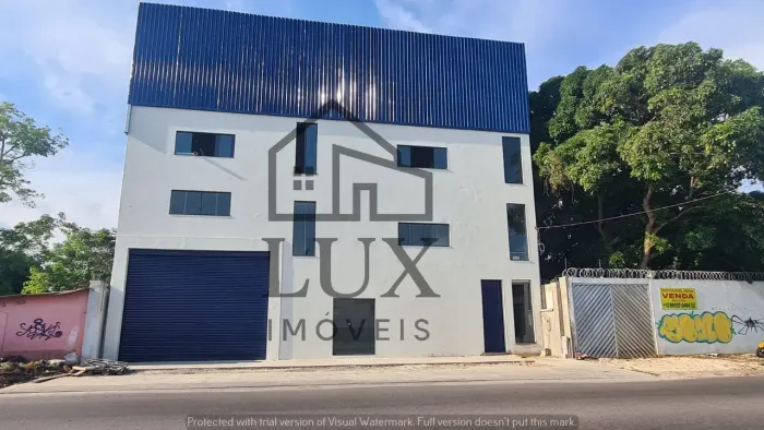 Galpão no Parque das Laranjeiras/ 700m²/ Escada / Pé direito de 7m/ Elevador