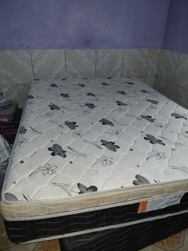 Vendo cama Box Erusono Vita