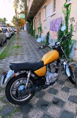 Suzuki Intruder 125