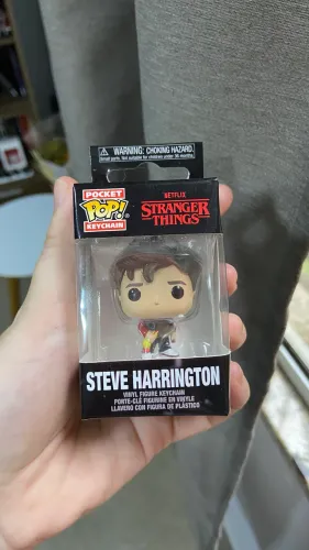 Funko Pop Keychain (chaveiro) Steve Harrington - Stranger Things.