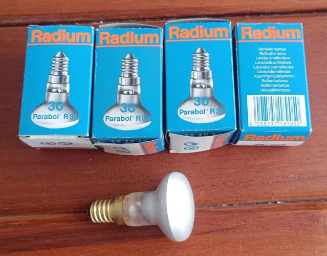 4 Lâmpadas refletoras Radium Parabol R39 de 30W made in Germani