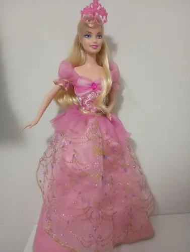 BARBIE E AS TRÊS MOSQUETEIRAS