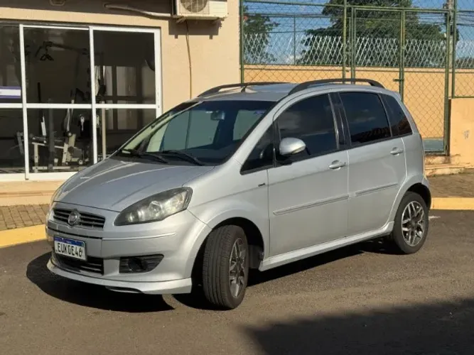 Fiat Idea Sporting 1.8 Flex 16V 5P 2011
