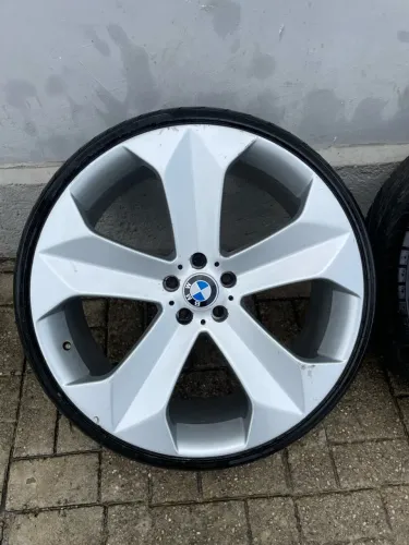 RODA xX6 ARO 22 PNEUS 235/30-22 NOVOS