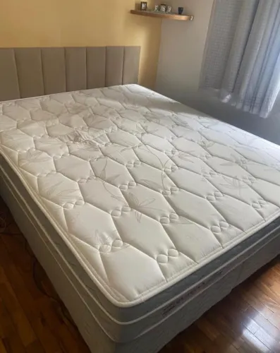 Cama Queen Orthocrin seminova