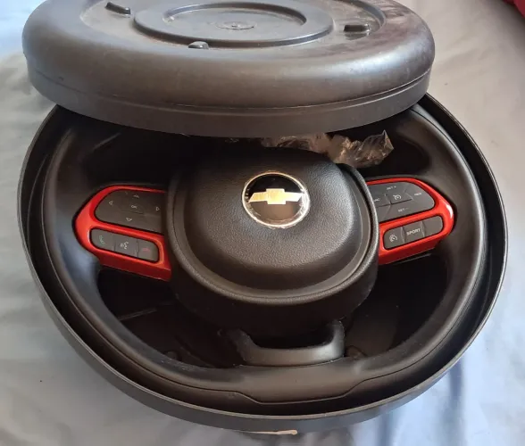 Volante Esportivo Chevrolet - Comandos do volante decorativos