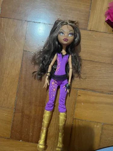 Clawdeen Music Festival